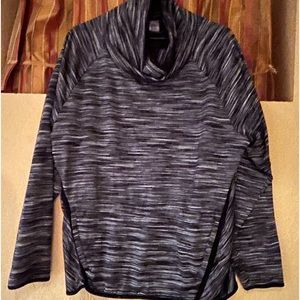 Champion sweatshirt. Black and white pattern. Cowl neck